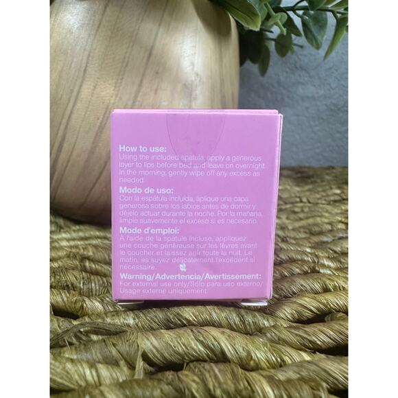 Palladio Lip Mask Intense Overnight Moisturizer to Nourish and Repair Dry Lips - Picture 3 of 3